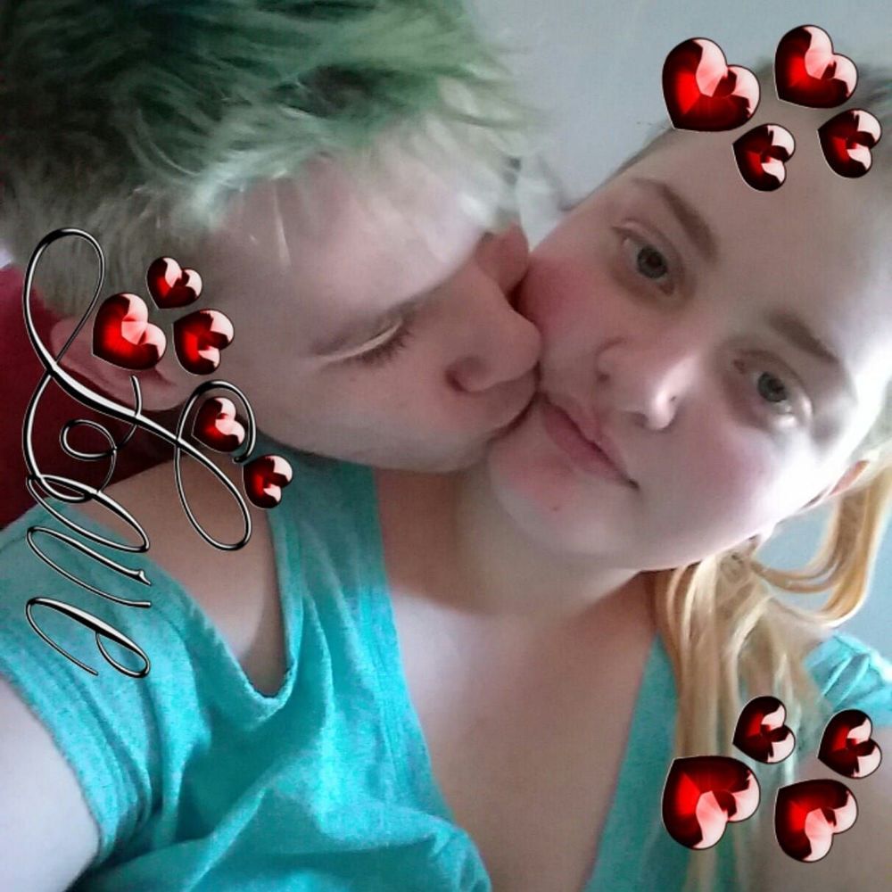 Meet your Posher, Rebeka